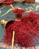 پک هدیه چوبی زعفران سوپر نگین یک گرمی - تصویر 2